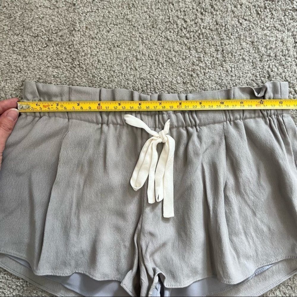 Aritzia Wilfred Montrouge Shorts Light Grey Pull On Paperbag Shorts - Picture 11 of 14